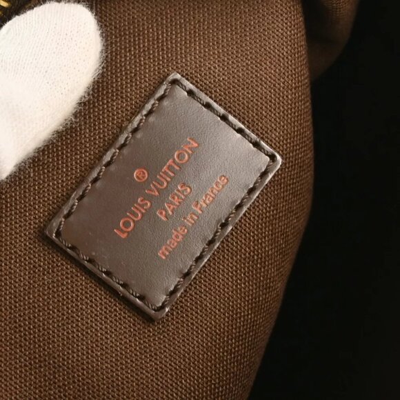 Louis Vuitton Damier Pochette Bosphore Shoulder Bag - Picture 9 of 10